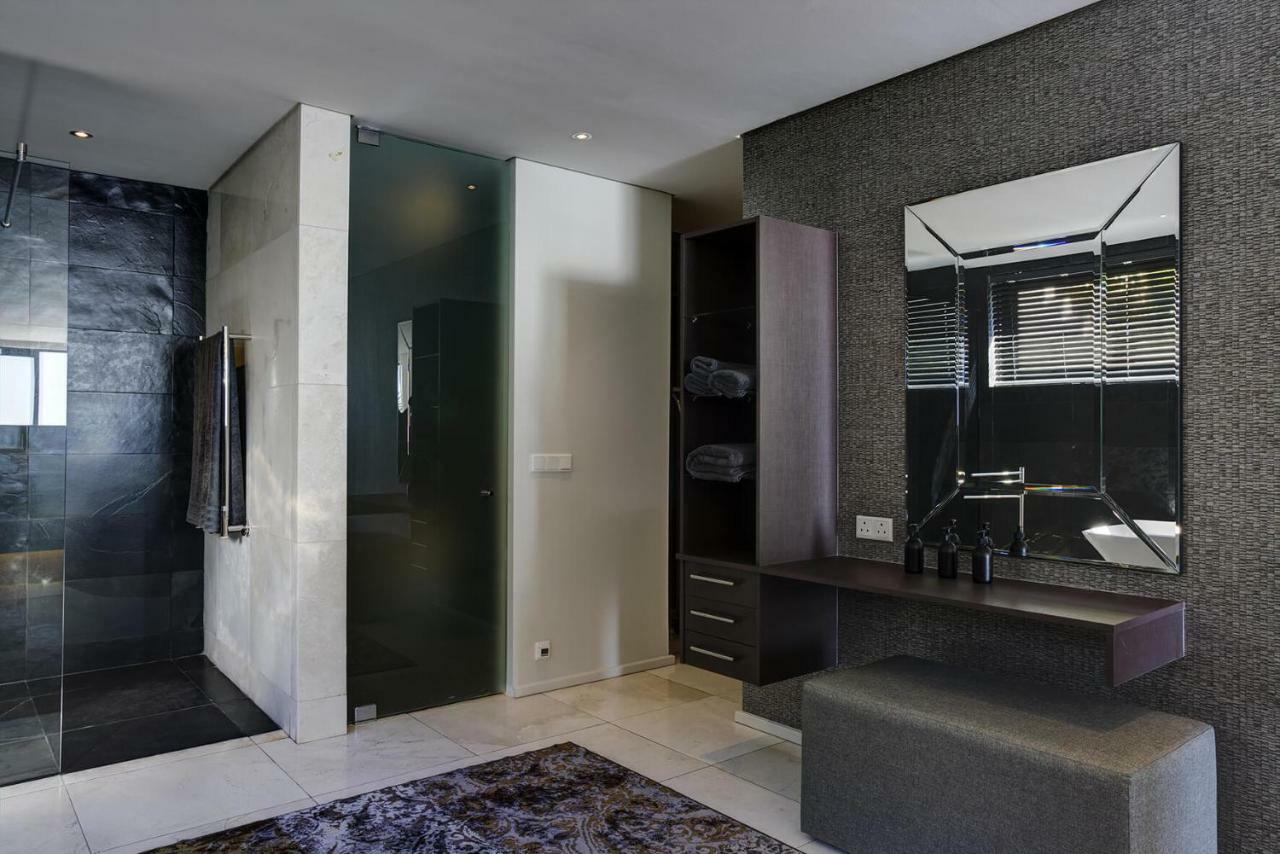 Cb-One Luxury Stay Kaapstad Buitenkant foto